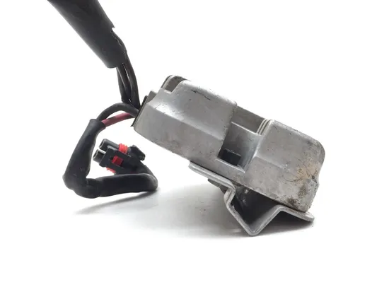 Ignition Voltage Regulator Victory Vegas 2003 2656A x