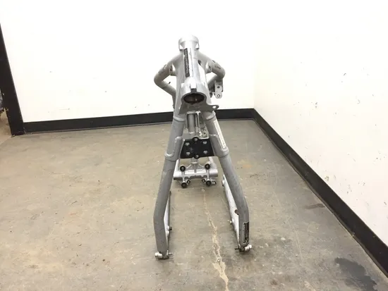 Main Frame Chassis CLN Ready To Go PARTS Victory Vegas 2003 2656A x