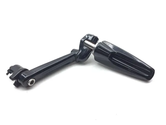 Left Right Set Passenger Peg Bracket 00 Electra Ultra Classic EFI FLHTCUI 2685