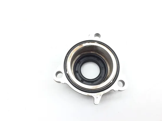 Output Shaft Cover Seal From 1988 Honda Goldwing 1500 2629A