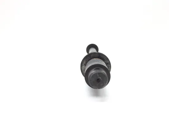 Rear Wheel Axle From 1988 Honda Goldwing 1500 2629A