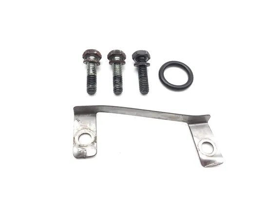 Engine Oil Filter Mount 1999 Harley-Davidson Electra Glide FLHT 2705A