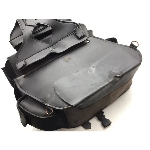 Saddlebags 1999 Harley-Davidson Electra Glide FLHT 2705A x 19