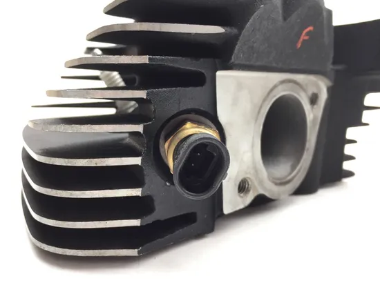 Front Rear Cylinder Head Set 01 Harley-Davidson Softail Deuce EFI FXSTDI 2707 x