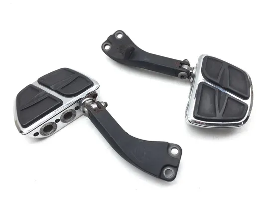 Left Right Set Passenger Peg Bracket 2011 Harley Dyna Super Glide FXDC 2708A x