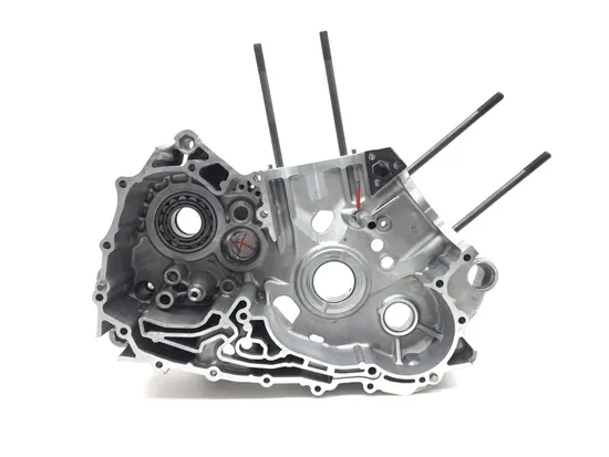 Engine Left Right Center Cases 2012 Can-Am Spyder RT-S SE5 2717A PARTS