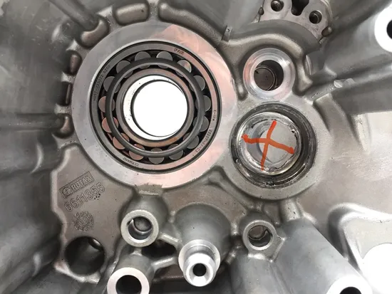 Engine Left Right Center Cases 2012 Can-Am Spyder RT-S SE5 2717A PARTS