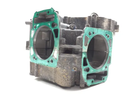 Engine Left Right Center Cases Case 2018 Can-Am Maverick Trail 1000R DPS 2742A