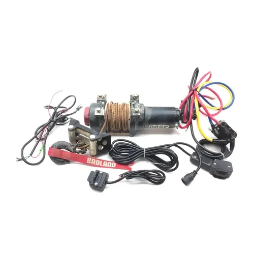3500 lb Winch w Mount 2018 Can-Am Maverick Trail 1000R DPS 2742 x 3