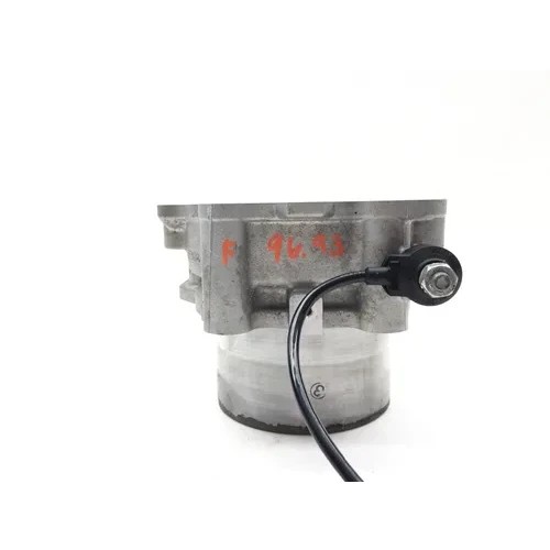 Engine Cylinder Jug Front 2013 Can-Am Spyder RT-S SE5 2699 3