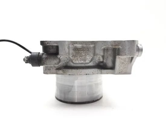 Engine Cylinder Jug Rear 2013 Can-Am Spyder RT-S SE5 2699