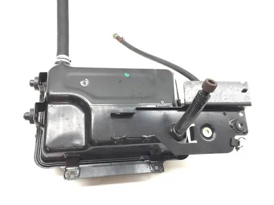 Engine Oil Tank 2013 Can-Am Spyder RT-S SE5 2699