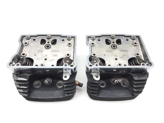 Front Rear Cylinder Head Set 02 Harley Electra Ultra Classic EFI FLHTCUI 2727 x