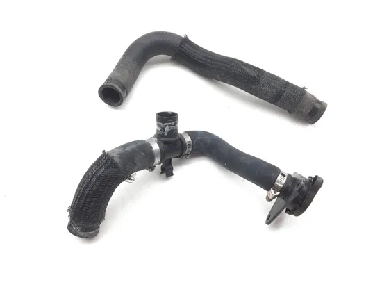 Engine Radiator Cooling Hoses 2006 Suzuki Boulevard M109R 2731 x