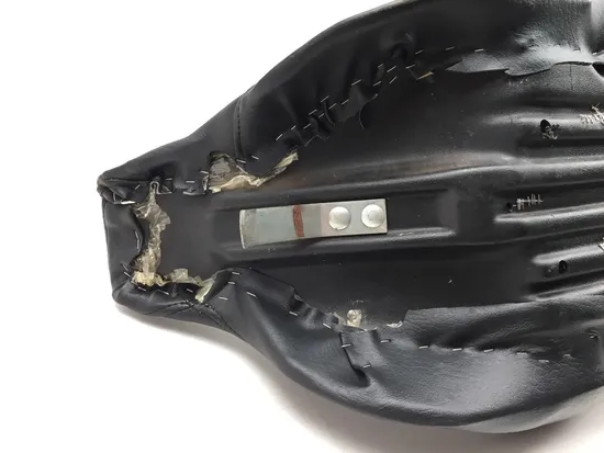 Seat 1999 Harley-Davidson Electra Glide FLHT 2738A x