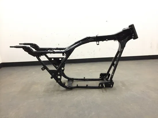 Main Frame Chassis CLN Ready To Go 1999 Harley-Davidson Road King FLHR 2728 x