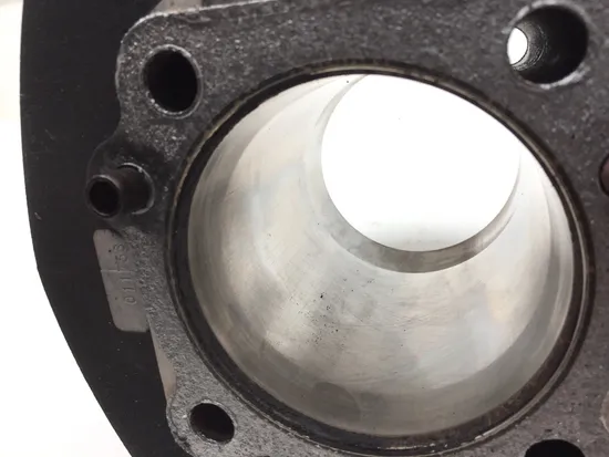 Front Rear Cylinder Jugs w Pistons 05 Electra Ultra Classic EFI FLHTCUI 2749A x