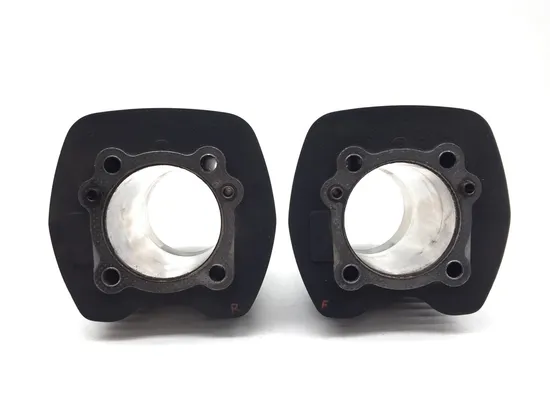 Front Rear Cylinder Jugs w Pistons 1999 Harley-Davidson Road King FLHR 2728A