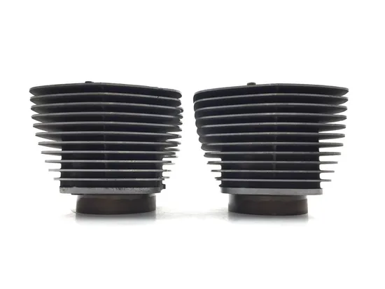 Front Rear Cylinder Jugs w Pistons 1999 Harley-Davidson Road King FLHR 2728A