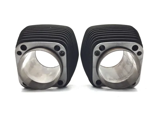 Front Rear Cylinder Jugs w Pistons 1999 Harley-Davidson Road King FLHR 2728A