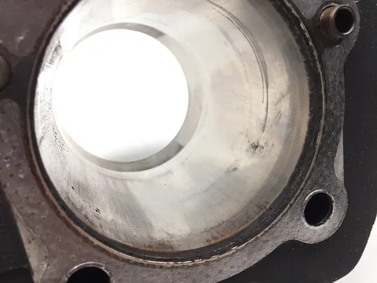 Front Rear Cylinder Jugs w Pistons 1999 Harley-Davidson Road King FLHR 2728A