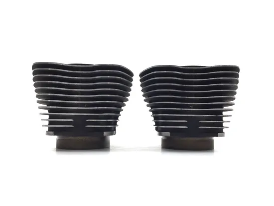 Front Rear Cylinder Jugs w Pistons 1999 Harley-Davidson Road King FLHR 2728A