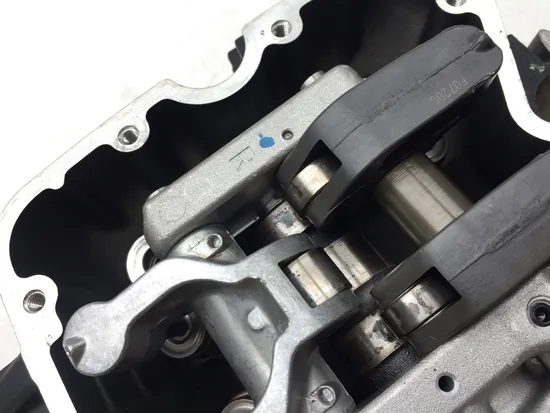 Engine Cylinder Head Complete W Cams Rear 2011 Victory Vision 8 Ball 2740A x