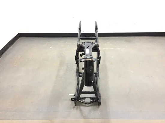 Main Frame Chassis CLN 2004 Harley Electra Glide Ultra Classic EFI FLHTCUI 2729A