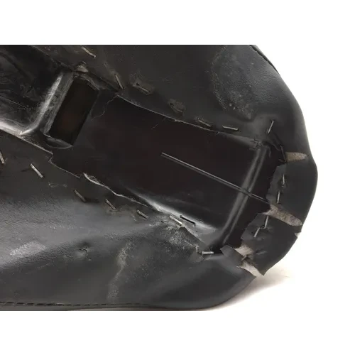 Seat 2003 Harley-Davidson Electra Glide Ultra Classic EFI FLHTCUI 2754A x 22