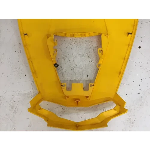 Center Hood 2011 Can-Am Commander 1000 4x4 X 2756A x 17