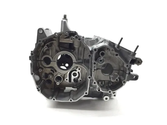 Upper Lower Center Cases Case 2000 Suzuki Hayabusa GSX1300R 2771A