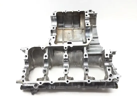 Upper Lower Center Cases Case 2000 Suzuki Hayabusa GSX1300R 2771A