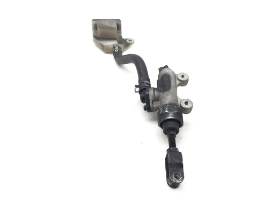 Rear Brake Master Cylinder 2000 Suzuki Hayabusa GSX1300R 2771A x