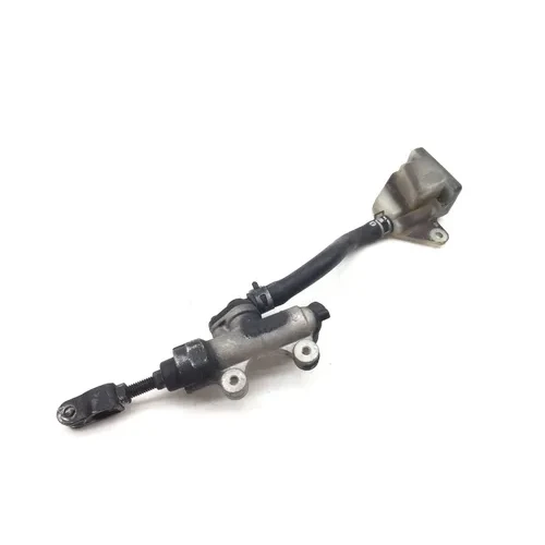 Rear Brake Master Cylinder 2000 Suzuki Hayabusa GSX1300R 2771A x 3