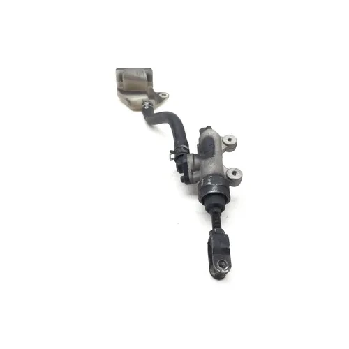 Rear Brake Master Cylinder 2000 Suzuki Hayabusa GSX1300R 2771A x 5