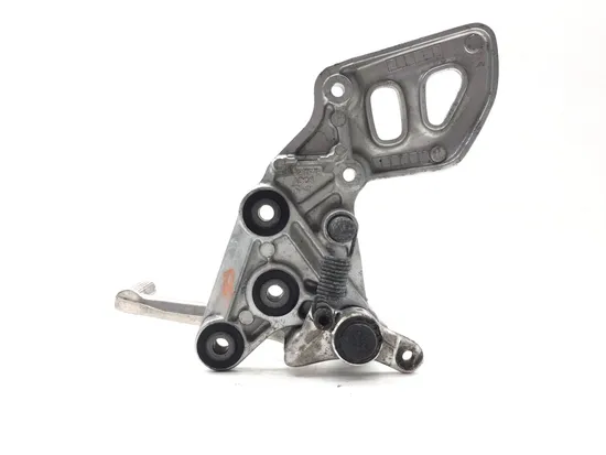 Right Rearset Brake Bracket Foot Peg 2007 Suzuki Hayabusa GSX1300R 2765A x