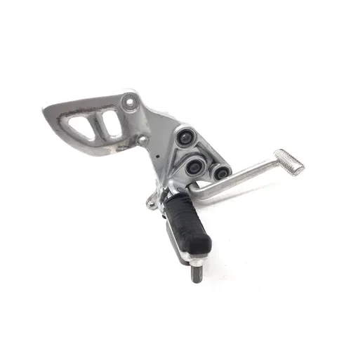 Right Rearset Brake Bracket Foot Peg 2007 Suzuki Hayabusa GSX1300R 2765A x 3