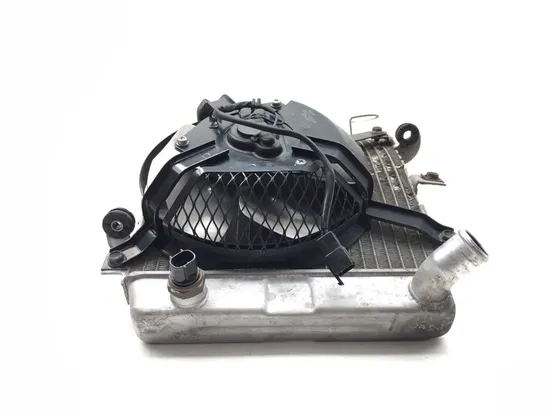 Radiator Cooling Front Fluid with Fan 2007 Suzuki Hayabusa GSX1300R 2765A x