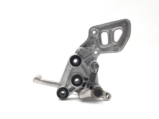 Right Rearset Brake Bracket Foot Peg 2007 Suzuki Hayabusa GSX1300R 2776A x