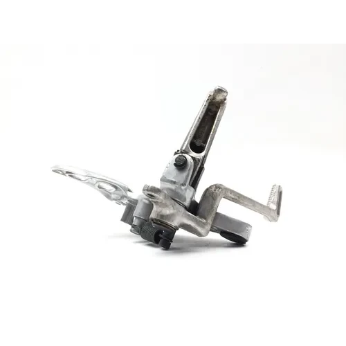Right Rearset Brake Bracket Foot Peg 2007 Suzuki Hayabusa GSX1300R 2776A x 15