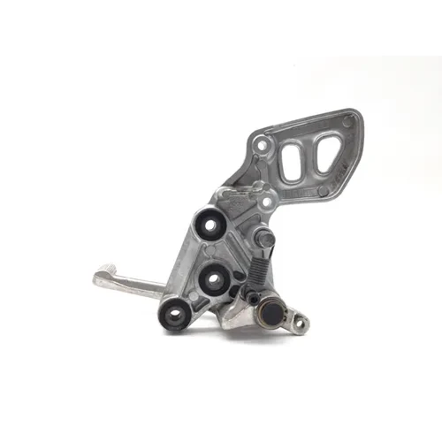 Right Rearset Brake Bracket Foot Peg 2007 Suzuki Hayabusa GSX1300R 2776A x 11