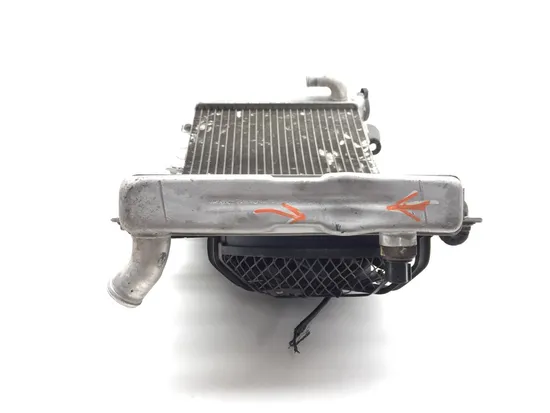 Radiator Cooling Front Fluid with Fan 2007 Suzuki Hayabusa GSX1300R 2776A PARTS