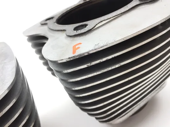 Front Rear Cylinder Jugs w Pistons 2002 Harley Road King Screamin Eagle 2792A x