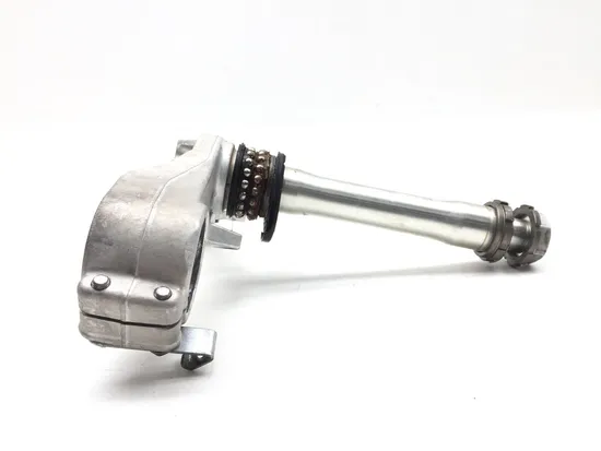 Lower Triple Tree Bottom Fork Clamp Shaft 2008 Kawasaki Ninja ZX14 ZX1400C 2798