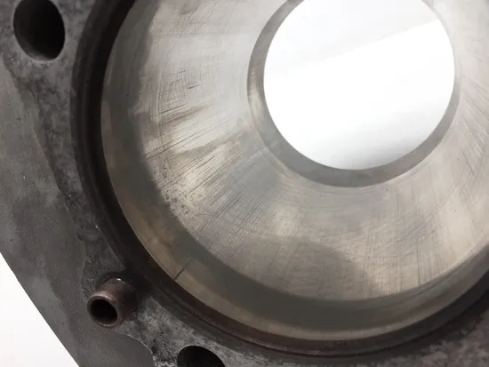 Front Rear Cylinder Jugs w Pistons 04 Harley-Davidson Electra Glide FLHT 2799A