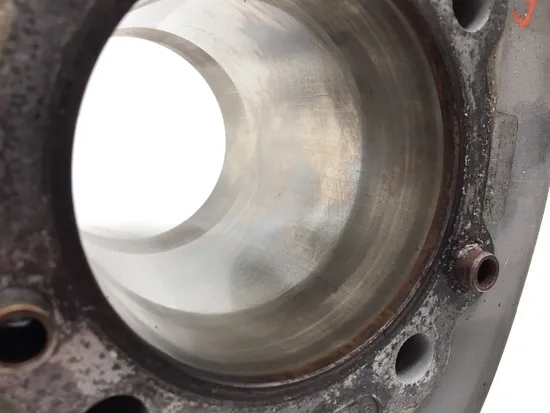 Front Rear Cylinder Jugs w Pistons 04 Harley-Davidson Electra Glide FLHT 2799A