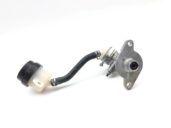 Brake Master Cylinder 2016 Yamaha YXZ1000R 2810