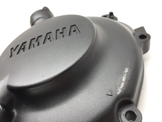 Engine Clutch Cover 2005 Yamaha YZF R6 2827A x