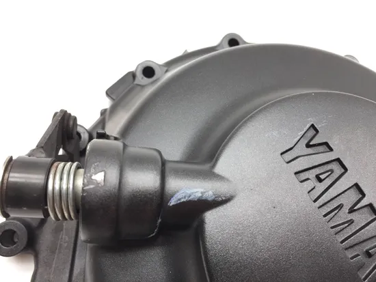 Engine Clutch Cover 2005 Yamaha YZF R6 2827A x