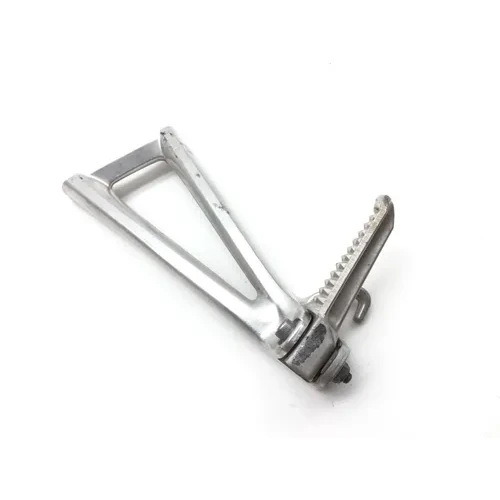 Left Rear Back Passenger Peg Bracket Side 2005 Yamaha YZF R6 2827A x 16